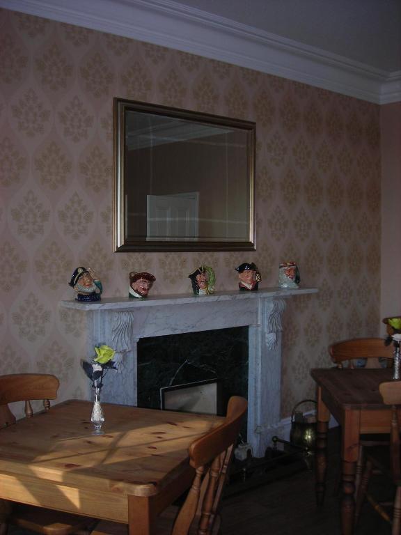 Number 97 Hotel Hastings Kültér fotó